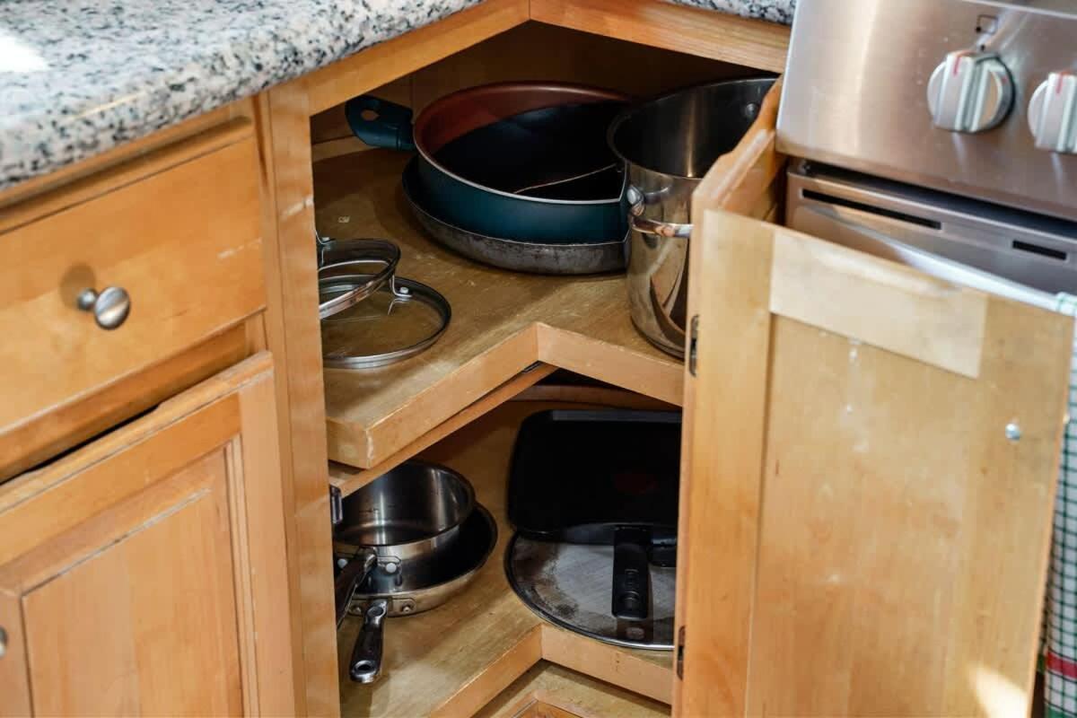 Spacious 3br, One And A Half Bath 2nd Floor In San Francisco